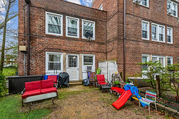 Sold by Coldwell Banker American Homes | media 16