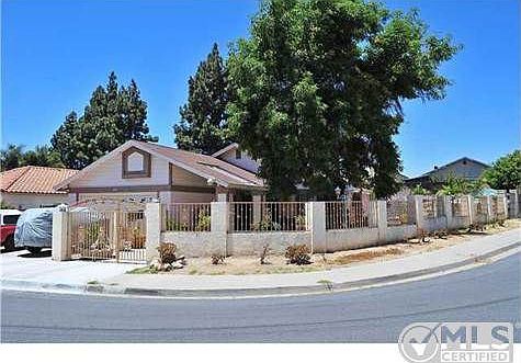 2nd image of 2231 Fowler Dr