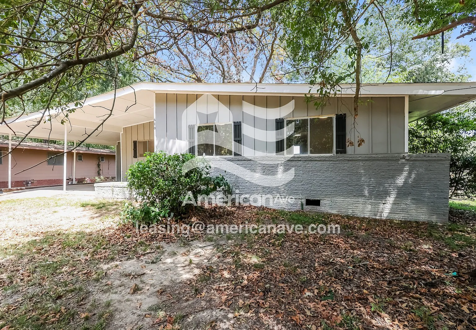 3 bed, 1.0 bath, 1148 sqft, $1,225 — Photo 2