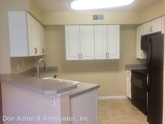 5th image of 4805 Brighton Ter