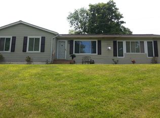 3421 Brewer Rd, Howell, MI 48855