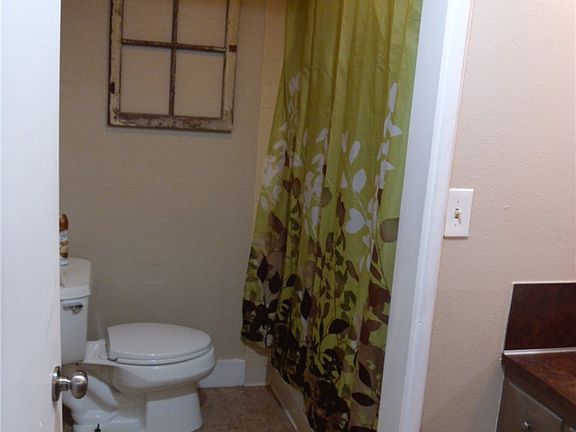 5th image of 4513 127th St SW