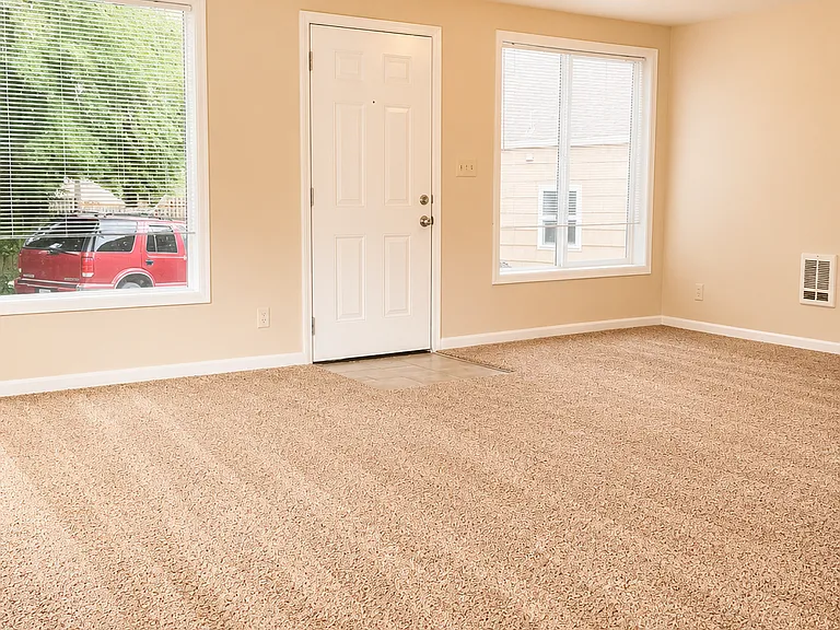 123 W Birch St — Photo 1