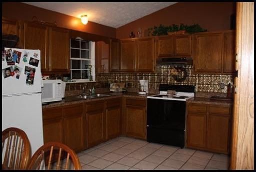 Update Kitchen with ample of cabinet space