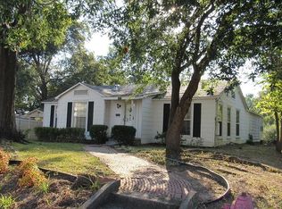 312 W Henderson St, Jefferson, TX 75657