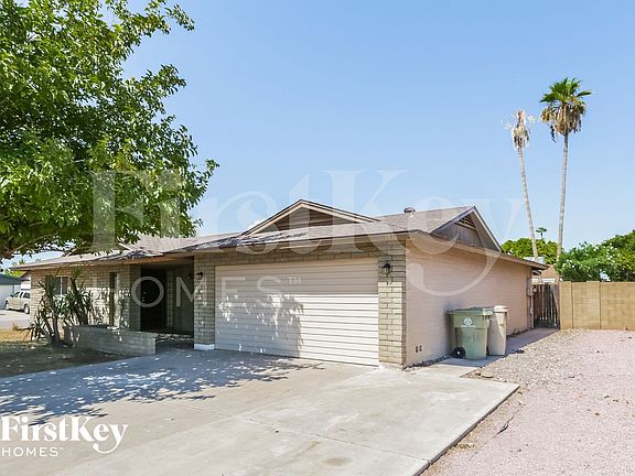 2nd image of 10612 N 47th Dr