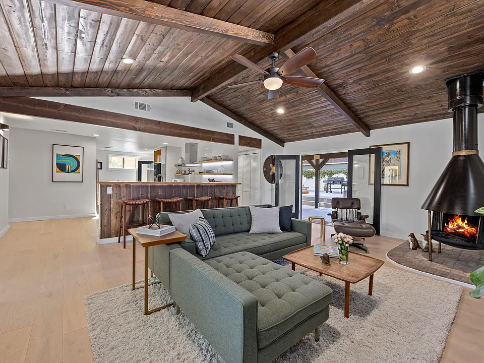 251 N Encinal Ave