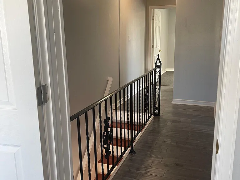 18 S Sussex St — Photo 7