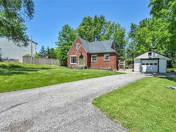 3rd image of 2834 W Wallings Rd