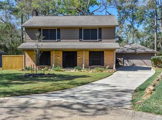 8 Yellowwood Ct, Spring, TX 77380