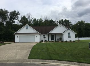 1050 Kimberly Dr, Brownstown, IN 47220