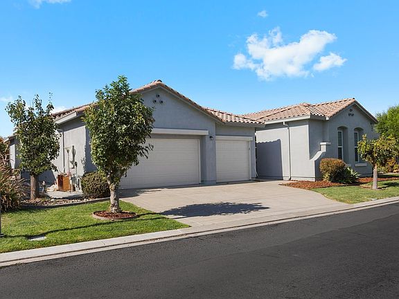 3rd image of 513 Black Diamond Drive