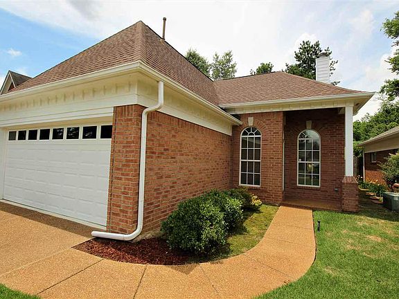 3rd image of 881 Abbey Grove Ln