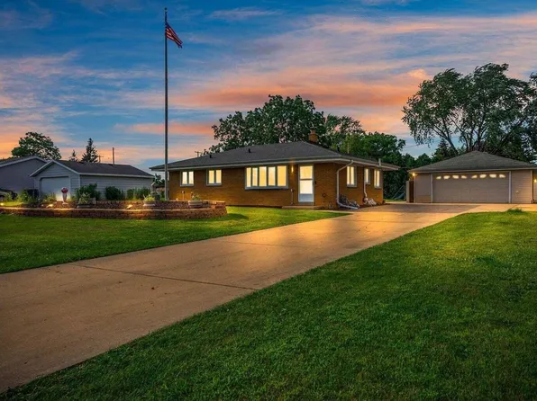 130 East Fitzsimmons ROAD, Oak Creek, WI 53154