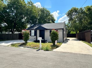 210 Lancaster St, Waxahachie, TX 75165