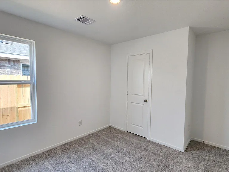 26850 Cascade Sunrise St — Photo 32