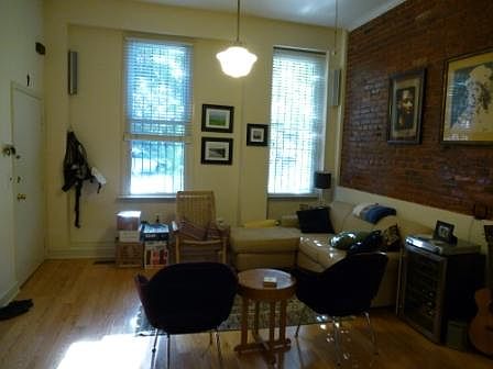 2nd image of 14 14th St NE