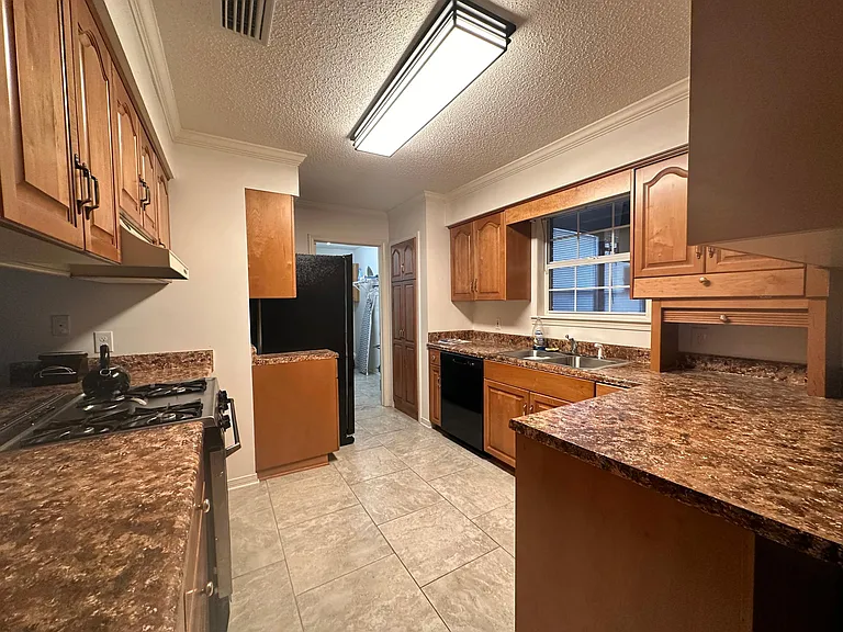 767 Whidden Dr — Photo 10