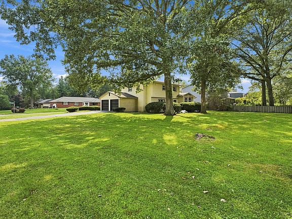 3rd image of 6376 Peach Tree Rd