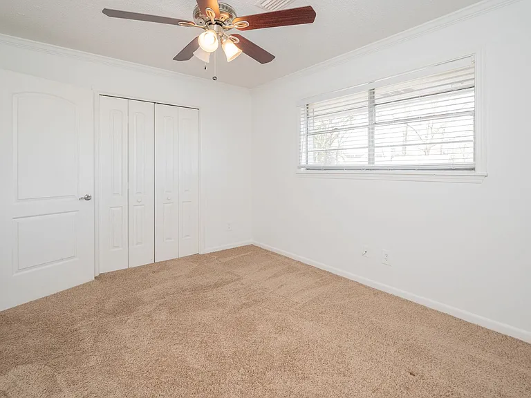 3200 Hillside Ave — Photo 38