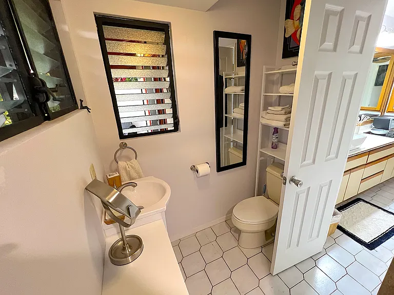 75-5608 Hienaloli Rd #10 — Photo 9