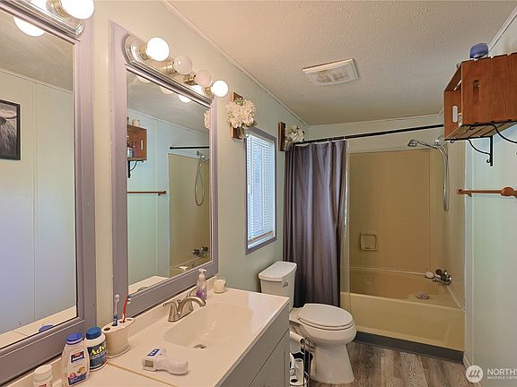 4th image of 8411 Aspen Court SE