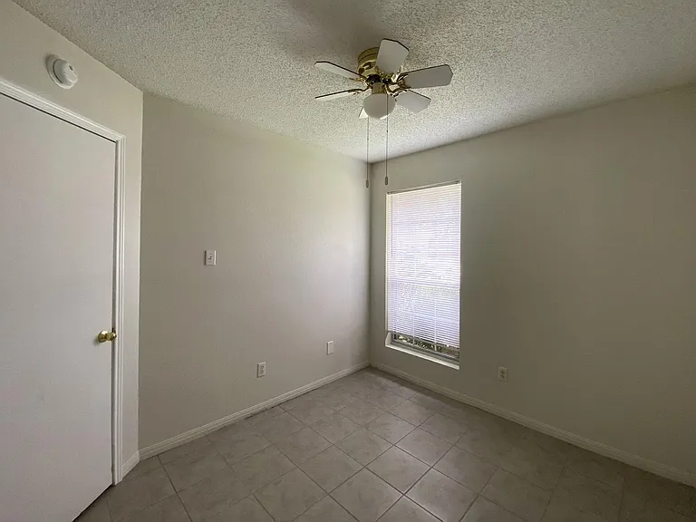 2707 Starling Dr — Photo 14