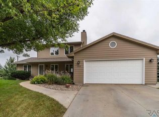 3609 E Raven Oaks Cir, Sioux Falls, SD 57103