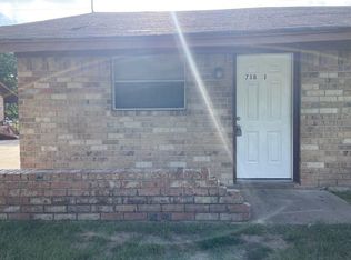 718 Willow St, Waller, TX 77484