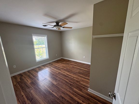 5th image of 2527 Southside Dr