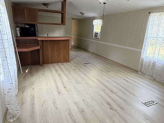 2nd image of 284 Speedway Dr