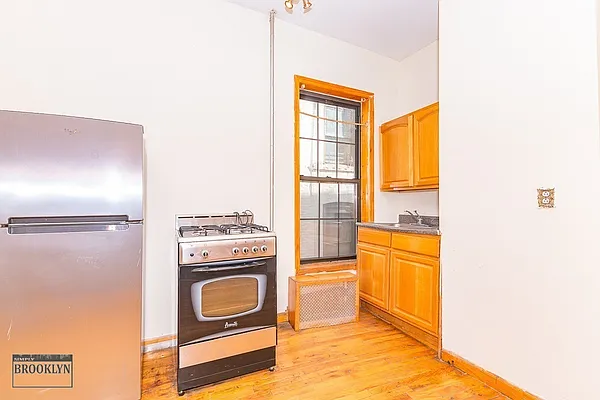 Rented by Simply Brooklyn Realty Inc | media 32