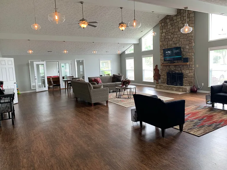 Cross Lakes Apartments — Photo 60