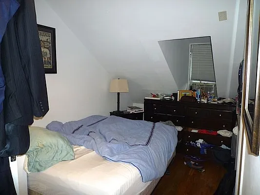 Rented by Lisa Management | media 33