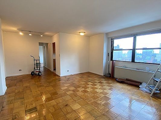 1st image of 300 W 55th St APT 17A