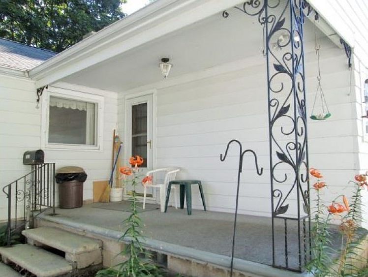 covered porch