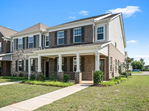 551 Swanholme Dr, Murfreesboro, TN 37128