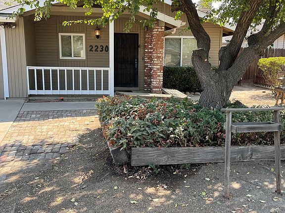 2nd image of 2230 S Garden St