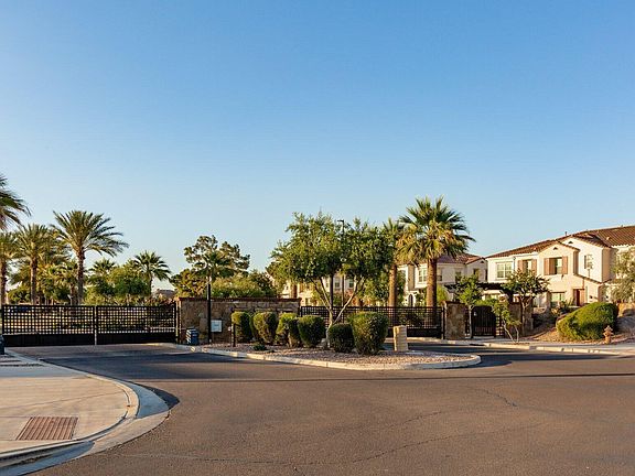 4th image of 4077 S SABRINA Drive #136