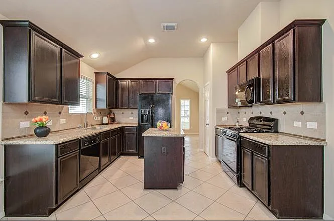 3431 Lilac Ranch Dr — Photo 7