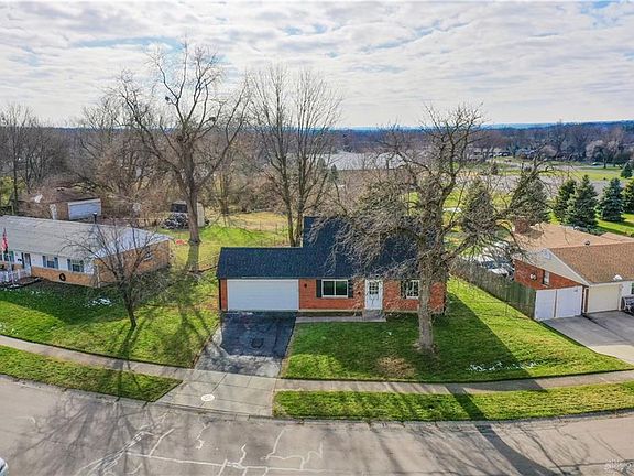 3rd image of 7637 Damascus Dr