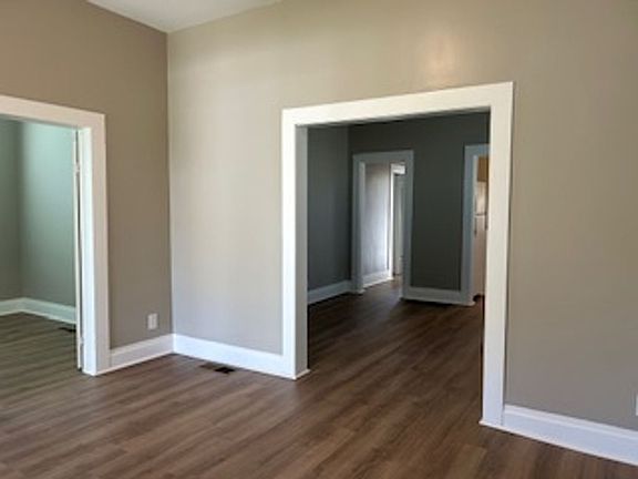 3rd image of 414 North St