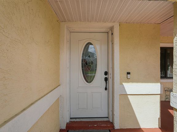 3rd image of 131 Boulder Rock Dr