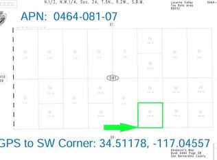 7 Chicago Rd, Apple Valley, CA 92307