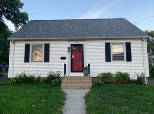 406 Oakwood Ave, West Hartford, CT 06110