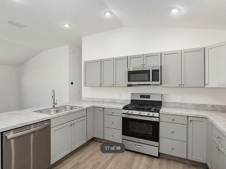 1746 Brody Ct — Photo 15