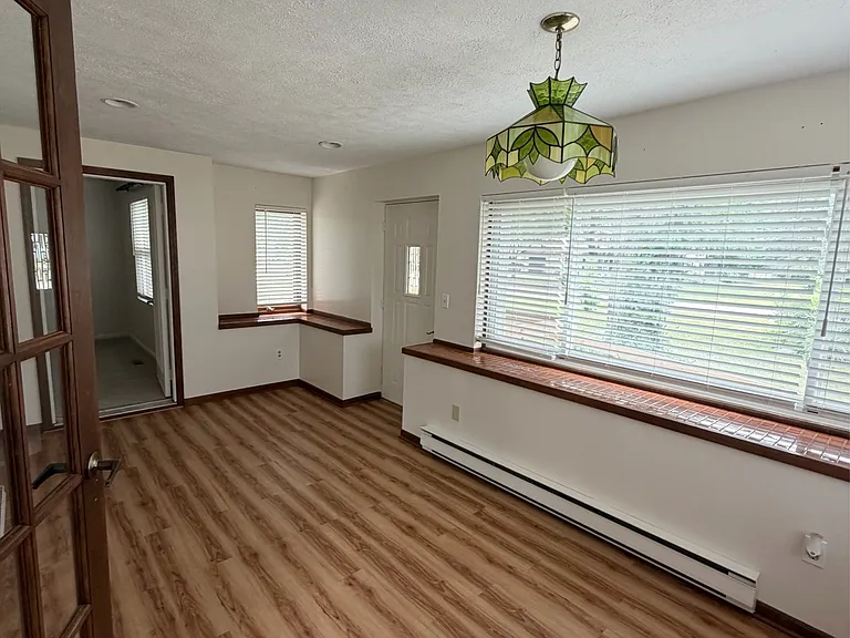 721 Lee Ave — Photo 9