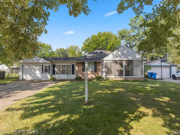 4668 Cornell St, Dearborn Heights, MI 48125