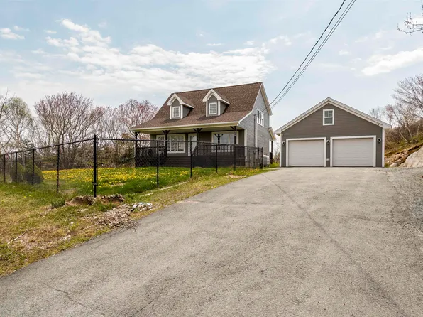 24 Kelly Dr, Halifax, NS B3V 1E8