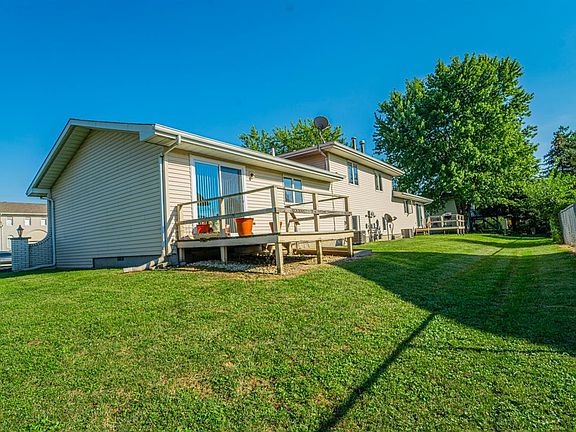 3rd image of 9834 Grant Pl